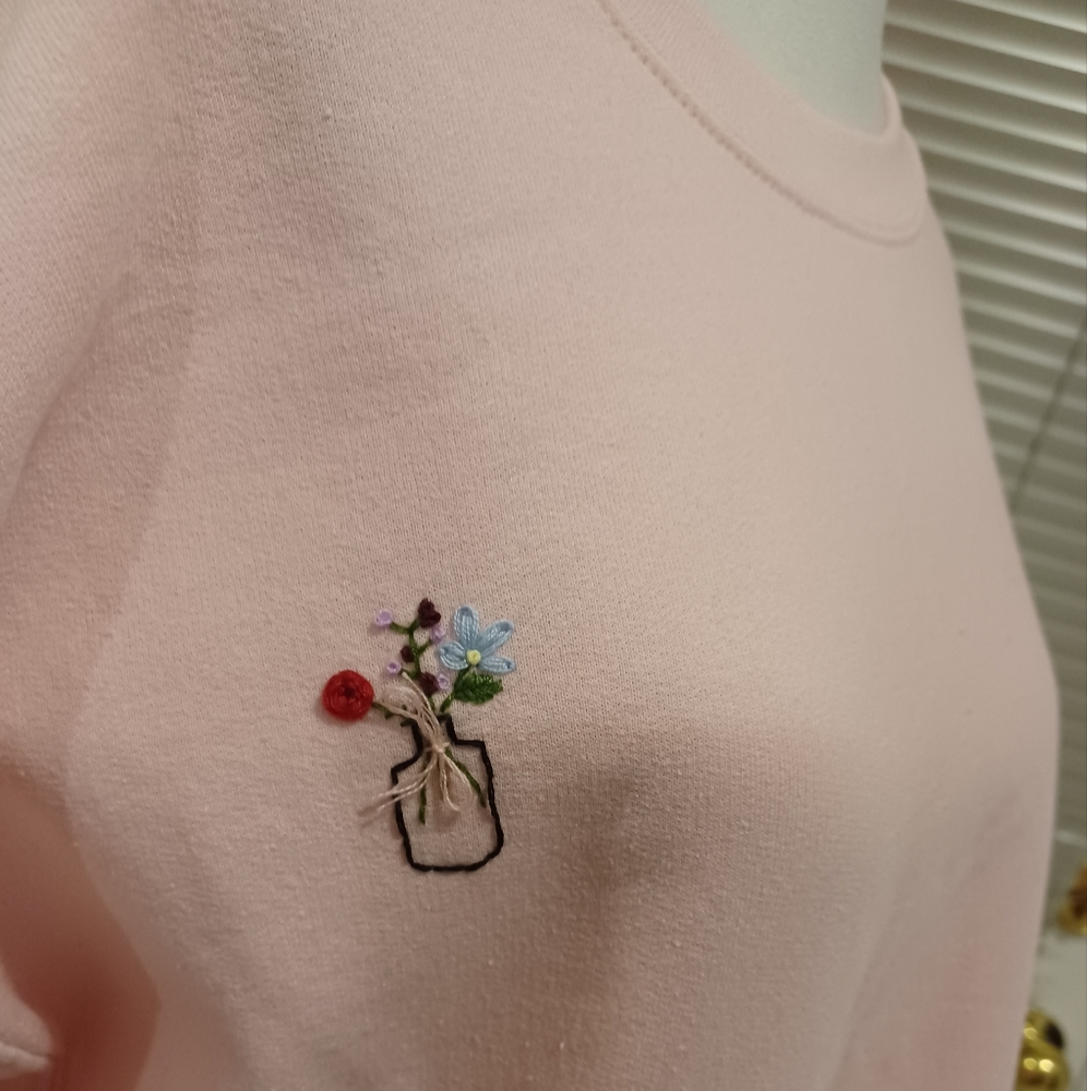 New Light Pink Embroidered Sweatshirt - Size L (Men) or XL (Women)